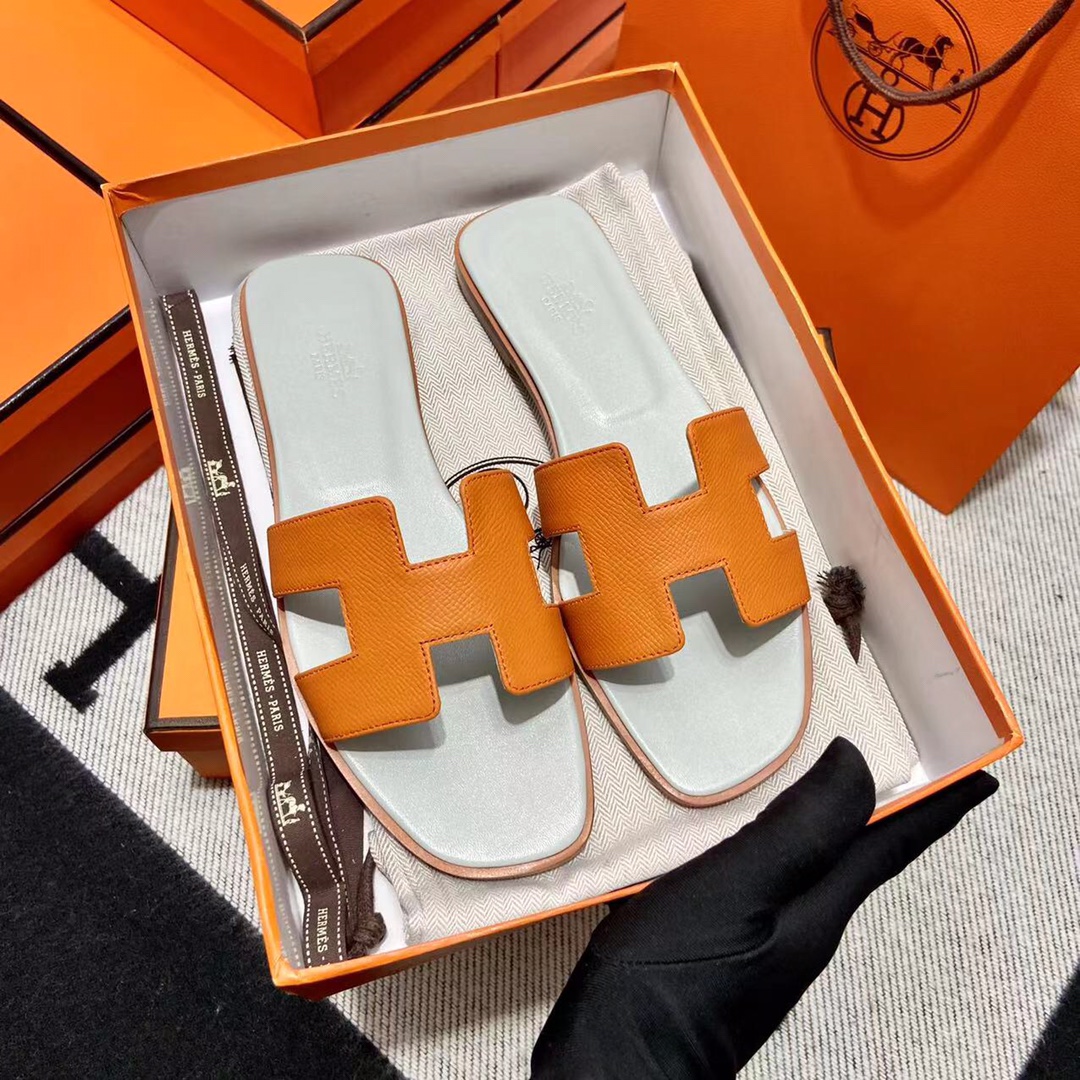 에르메스 올수공 오란 슬리퍼 샌들 앱송 132